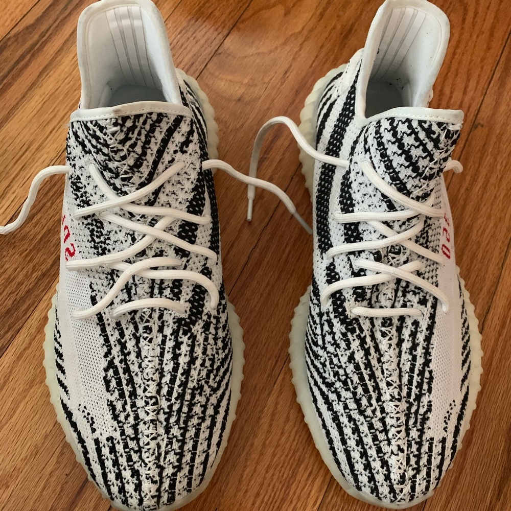 Yeezy boost 350 zebra